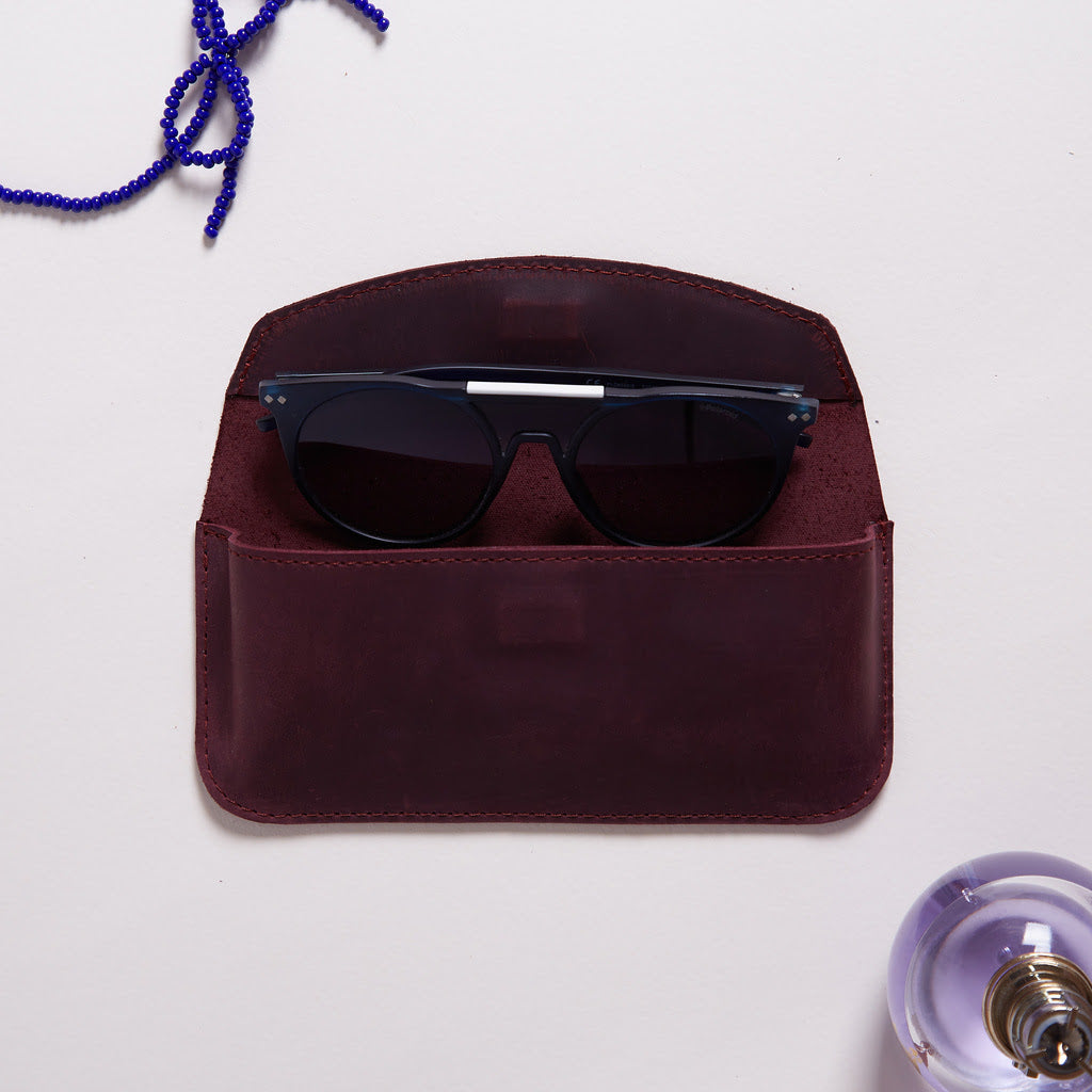 Ellet vintage leather eyeglass case