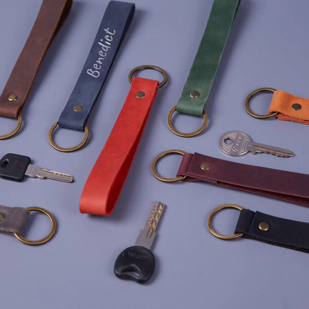 Minimalist Leather Keychain - INCARNE® Global