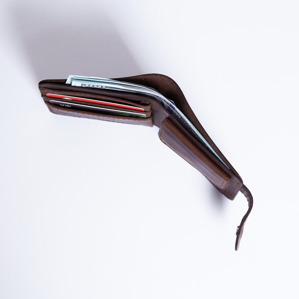 Mini Jack RFID-blocking wallet made from vintage leather