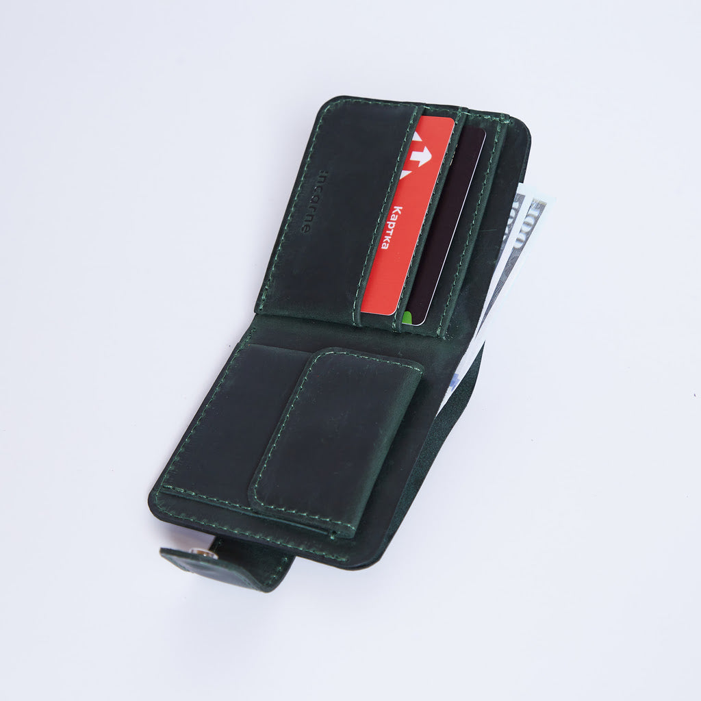 Mini Jack RFID-blocking wallet made from vintage leather