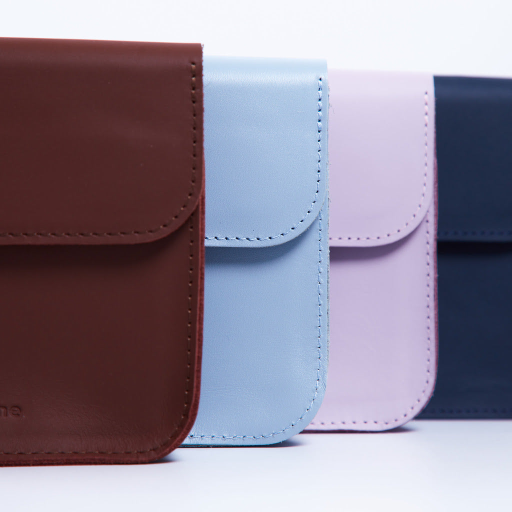 Wander Cable, Charger, Mouse Organizer in Classic Leather