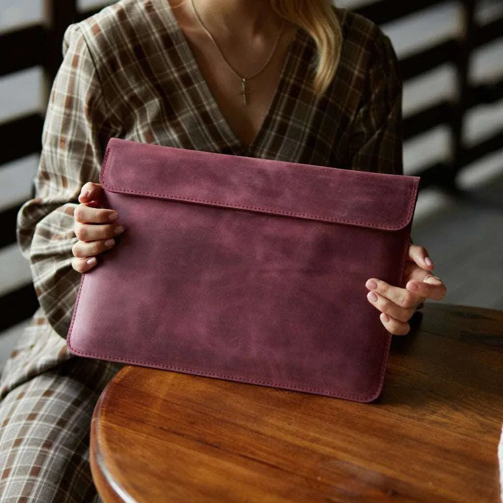 Klouz Laptop Sleeve, Burgundy (vintage) - INCARNE® Global