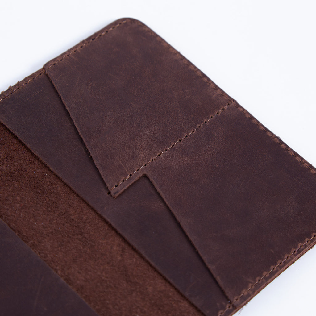 Funda de pasaporte con el símbolo nacional de Canadá hecha de cuero vintage