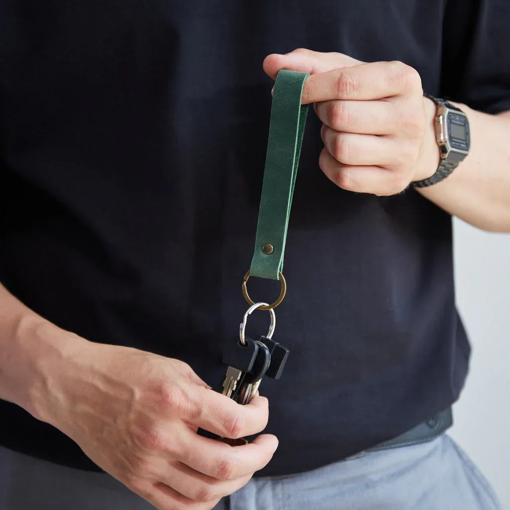 Minimalist Leather Keychain - INCARNE® Global