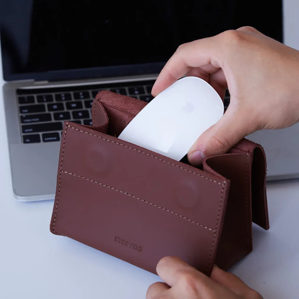 Wire Keeper Organizer for Cables, Mouse, Adapters in Classic Leather - INCARNE® Global