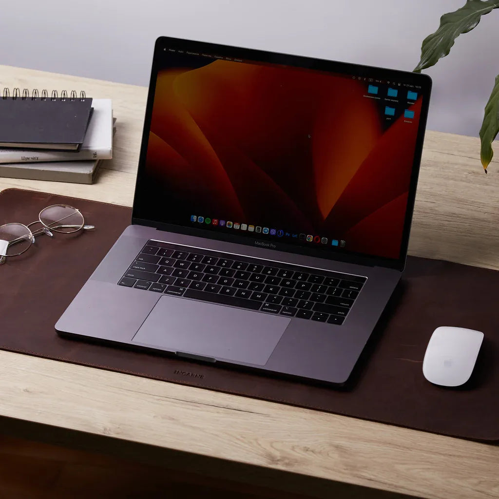 ProDesk vintage leather desk pad - INCARNE® Global