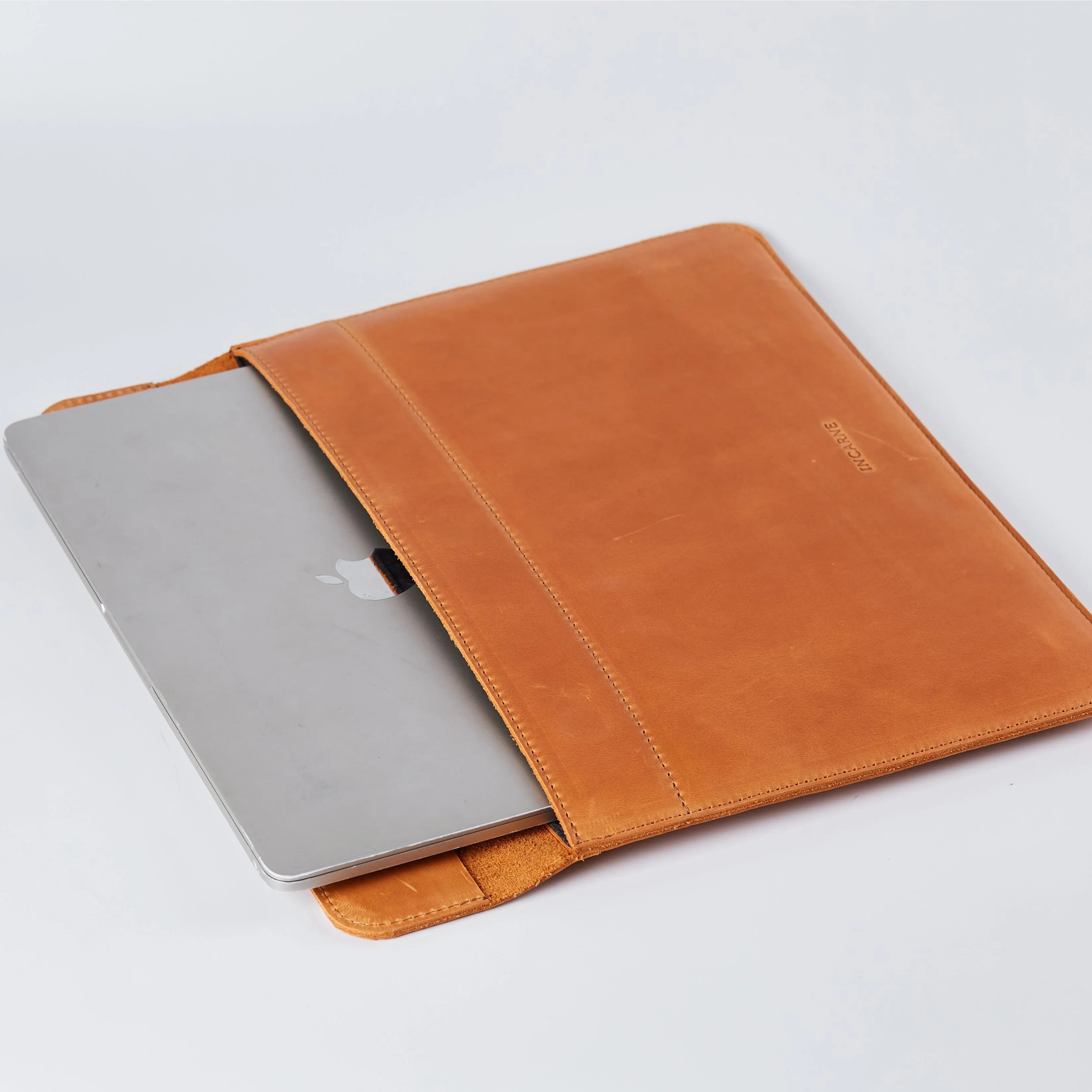 Klouz Laptop Sleeve, Cognac (vintage) - INCARNE® Global