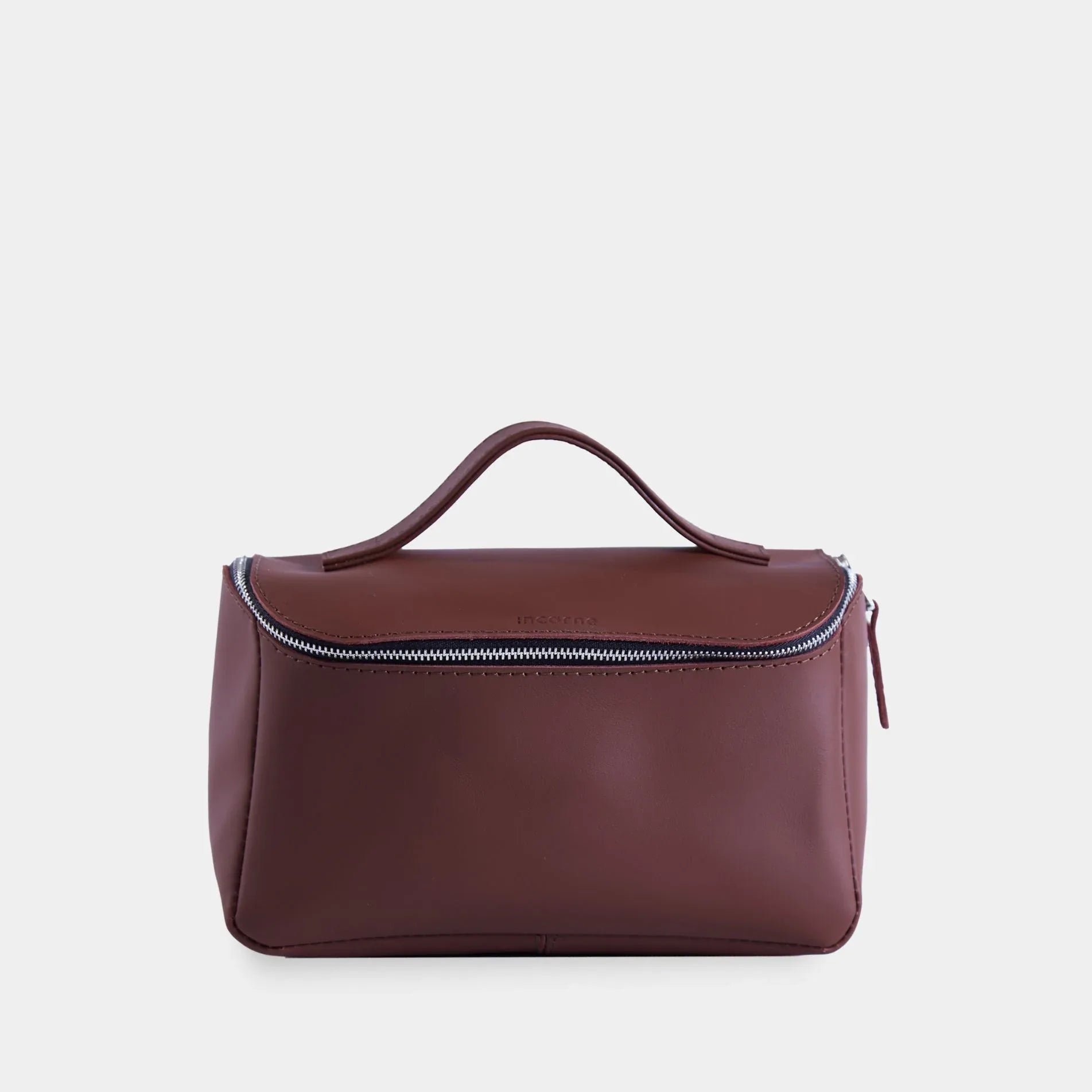 Timeless leather toiletry bag - INCARNE® Ukraine
