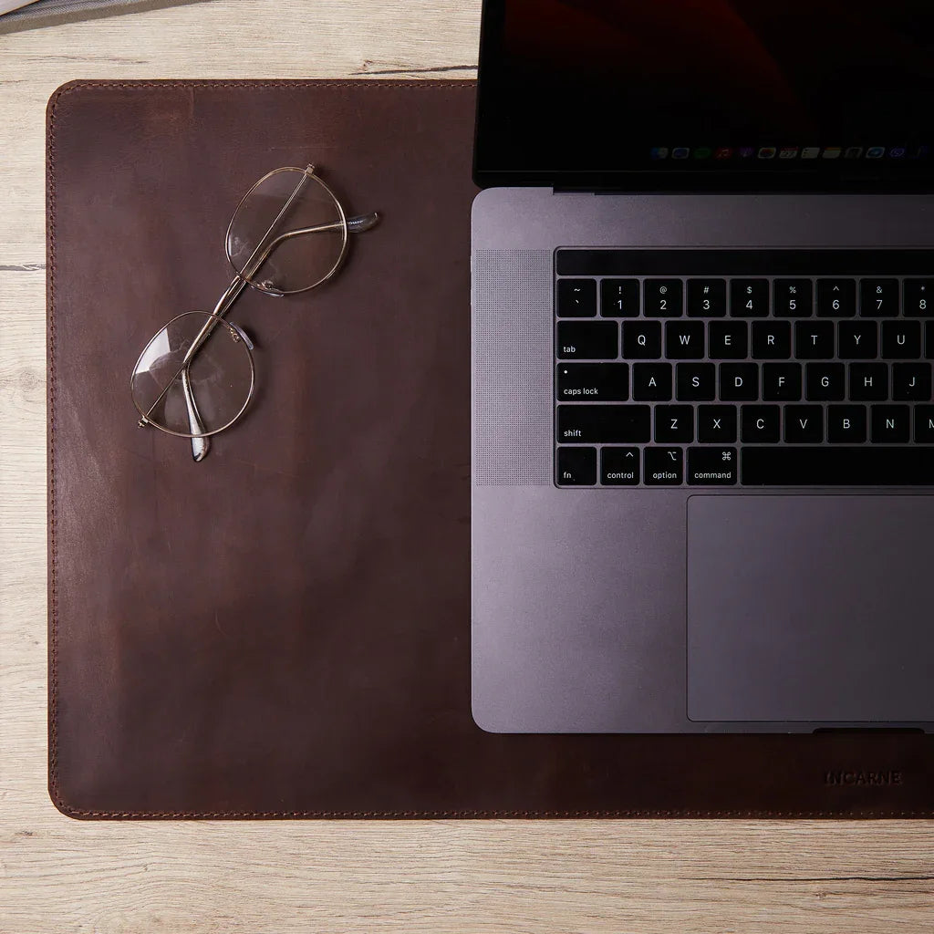ProDesk vintage leather desk pad - INCARNE® Global