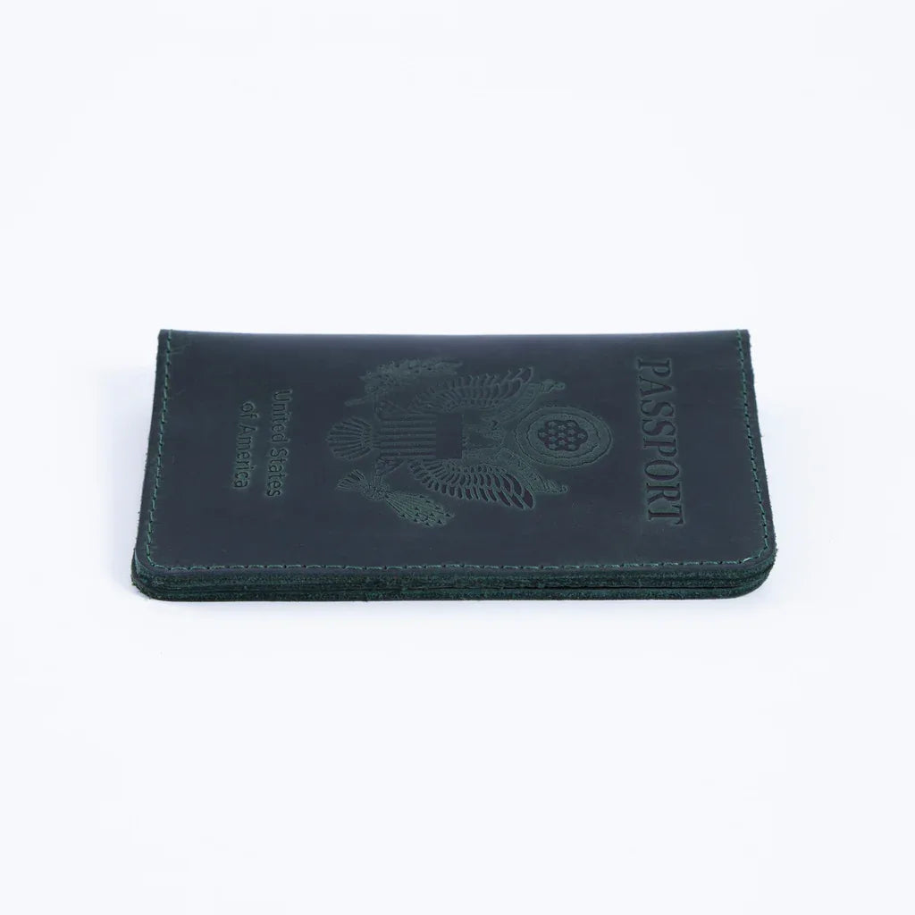 Passport Cover with the Great Seal of the United States Made from Vintage Leather - INCARNE® Global