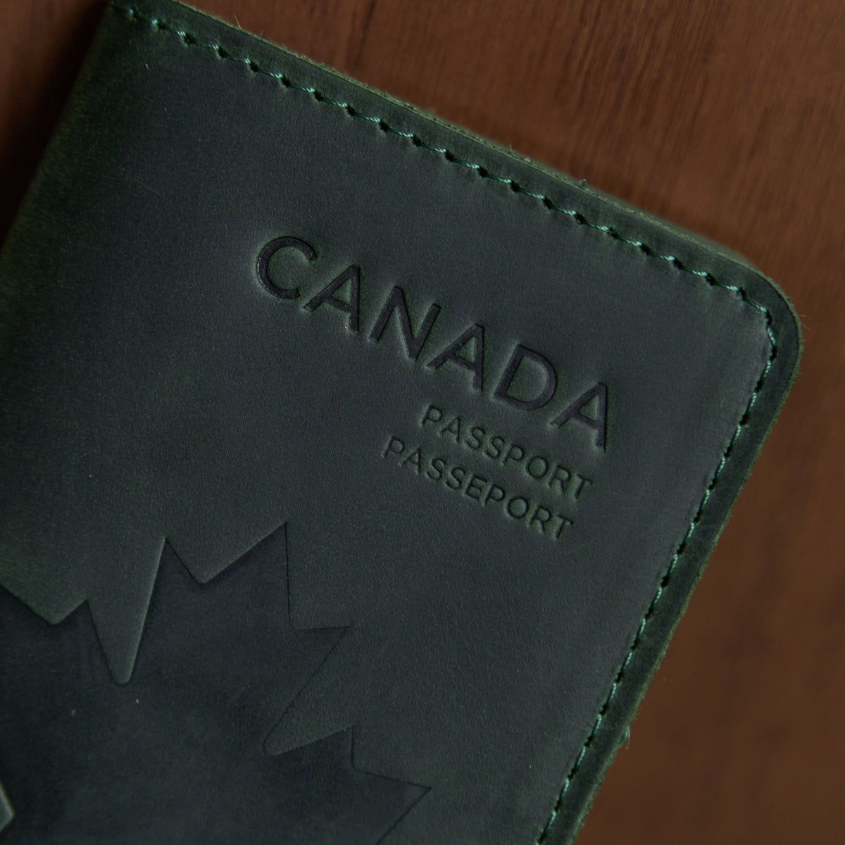 Funda para pasaporte con el símbolo nacional de Canadá