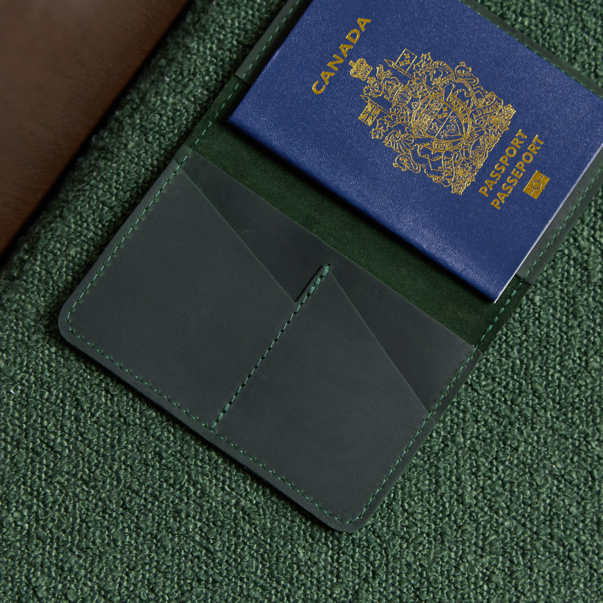 Funda para pasaporte con el símbolo nacional de Canadá