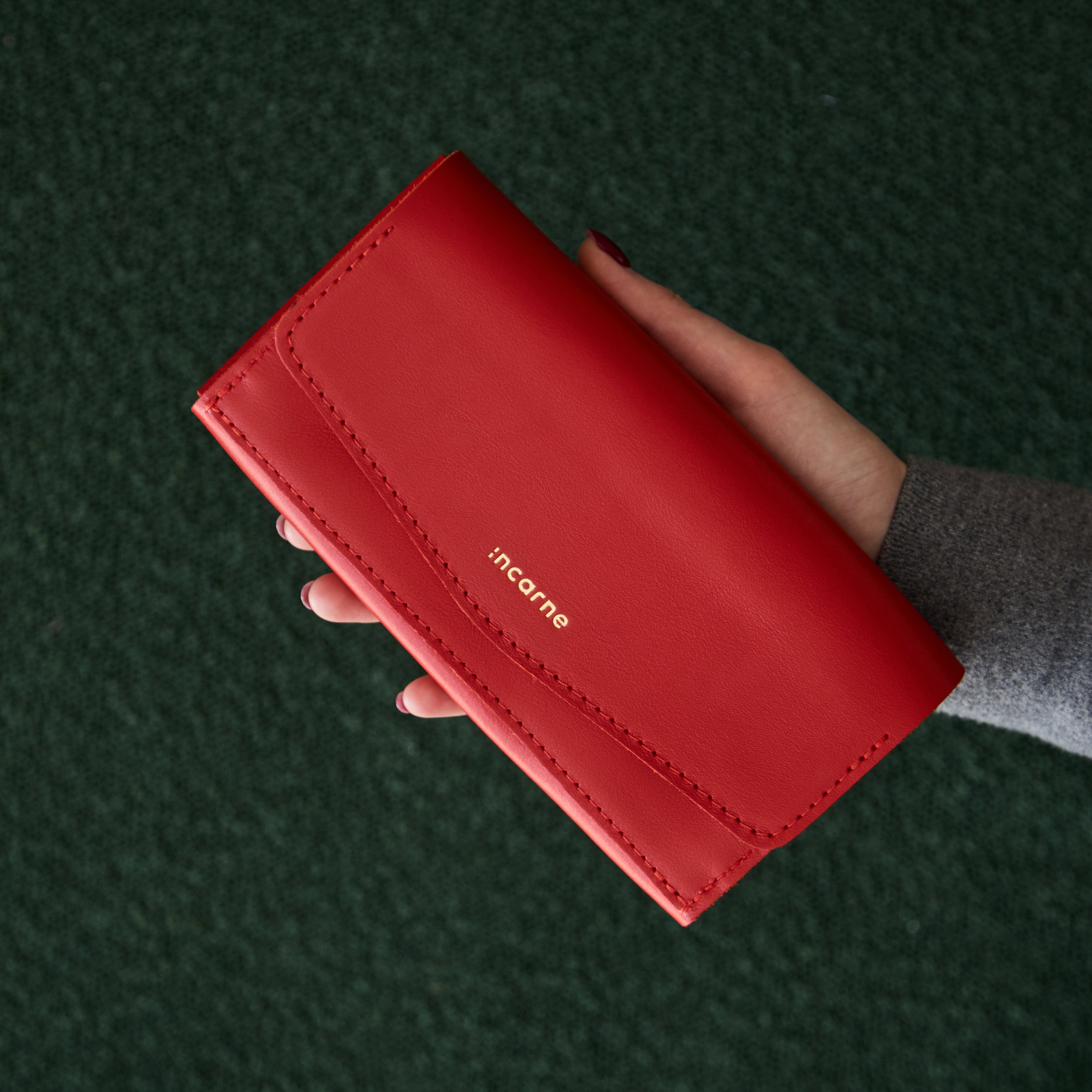 Simple wallet-clutch