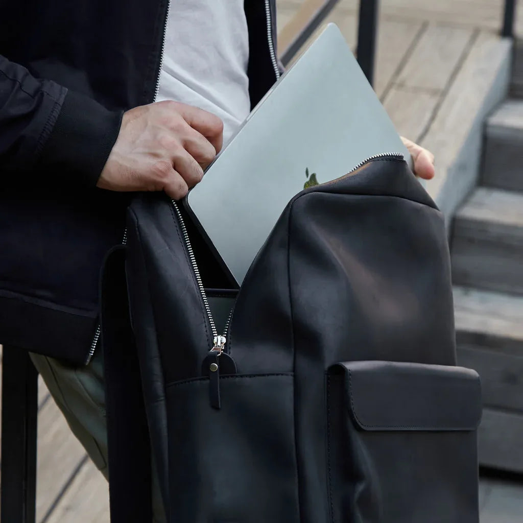 Leather backpack Factor - INCARNE® Global