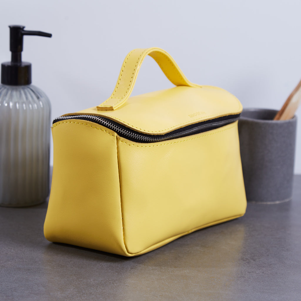 Kosmetiktasche Timeless aus klassischem Leder