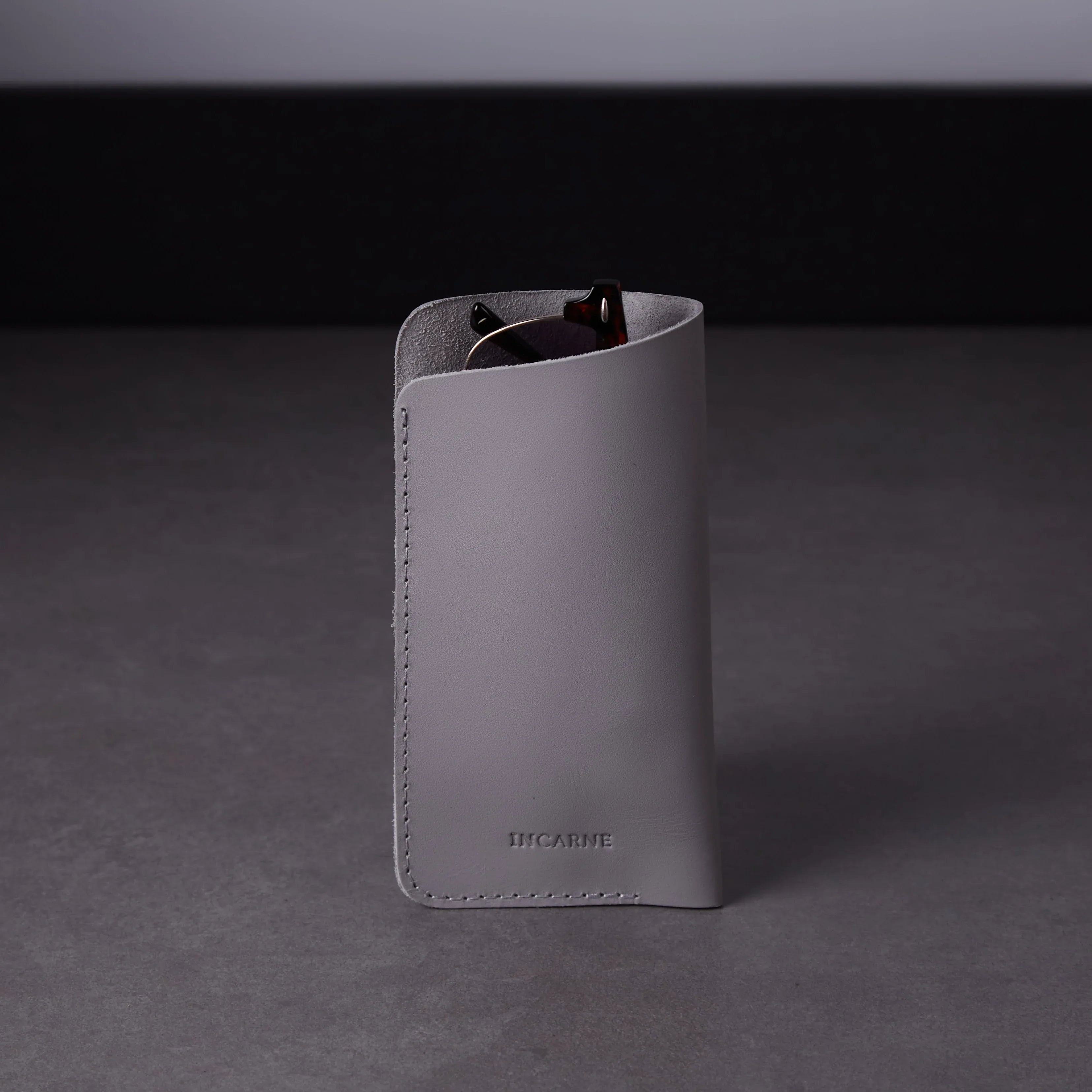 Catch Leather Eyeglass Case - INCARNEĀ® Global