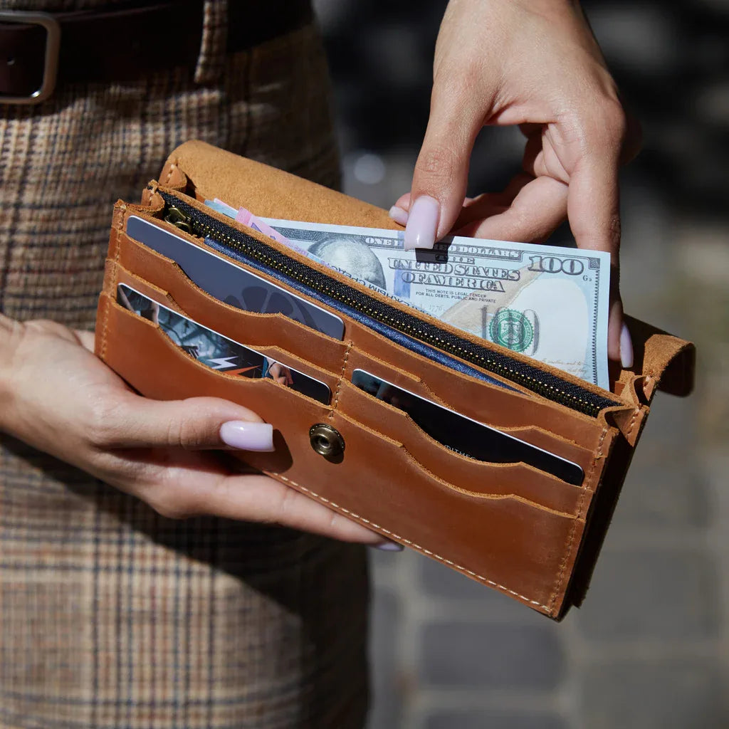 Simple Capacious Leather Wallet - INCARNE® Global