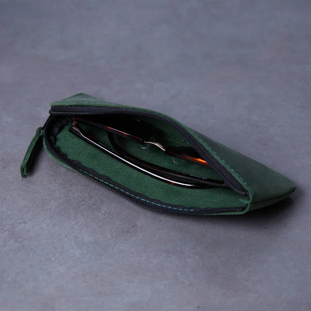 Leaf Leather Eyeglass Case - INCARNEĀ® Global