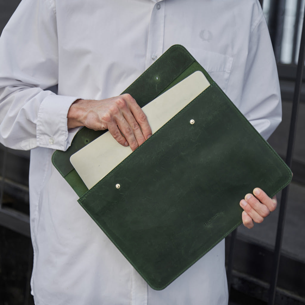 POCHETTE EN CUIR POUR TABLETTE NEAT