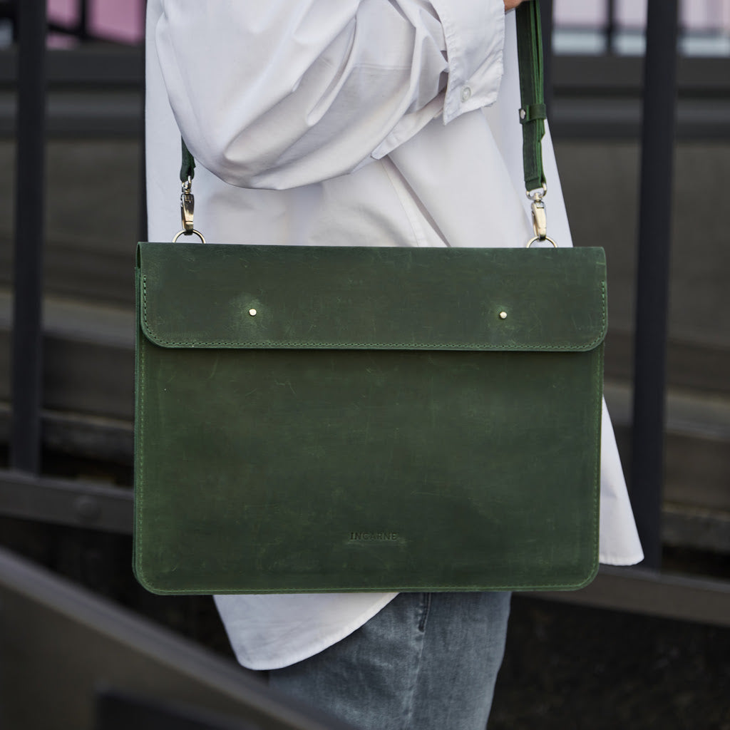 POCHETTE EN CUIR POUR TABLETTE NEAT
