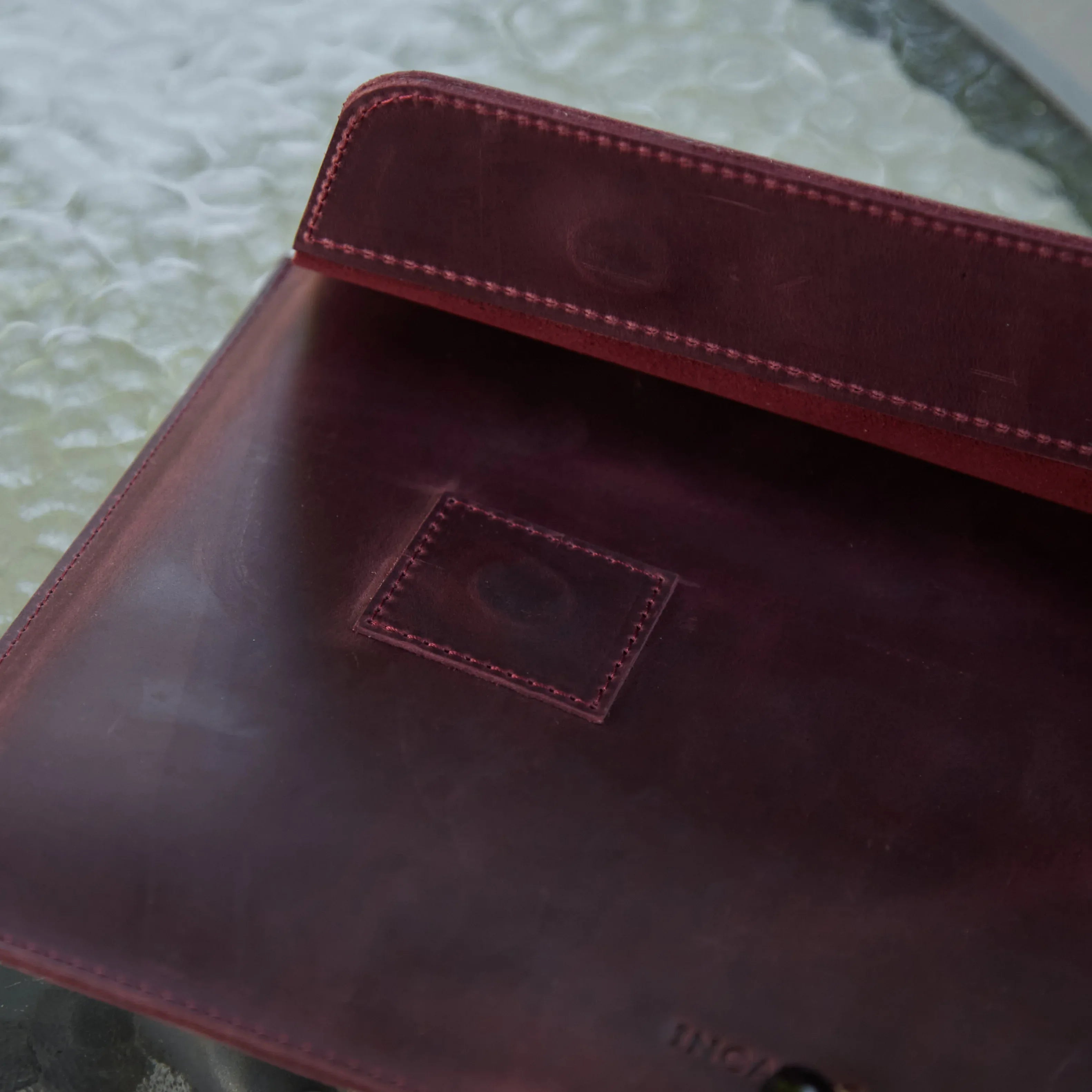 Line Laptop Sleeve, Burgundy (vintage) - INCARNE® Global