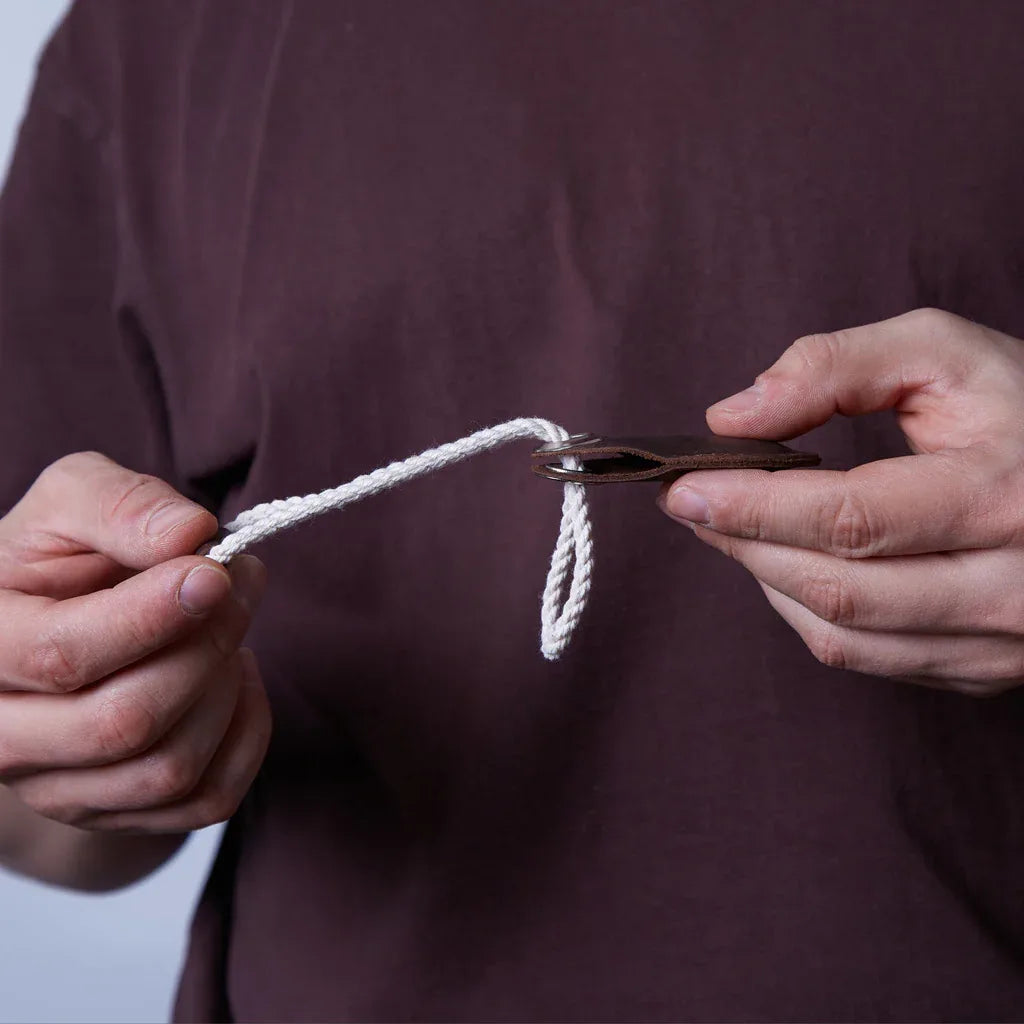 Air Holder Leather Cover for Apple AirTag - INCARNE® Global