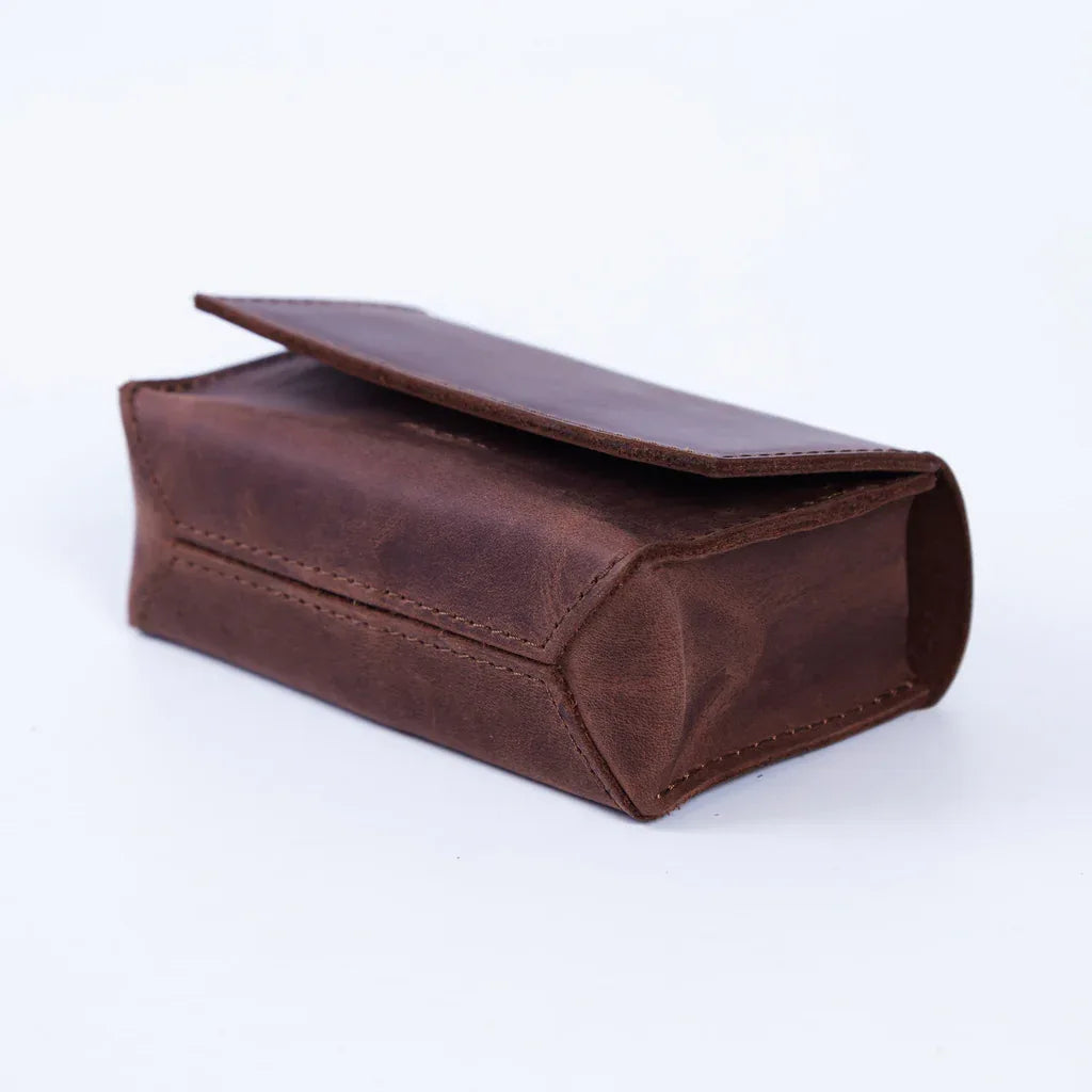 Horizontal tarot bag with magnetic clasp made from vintage leather - INCARNE® Global