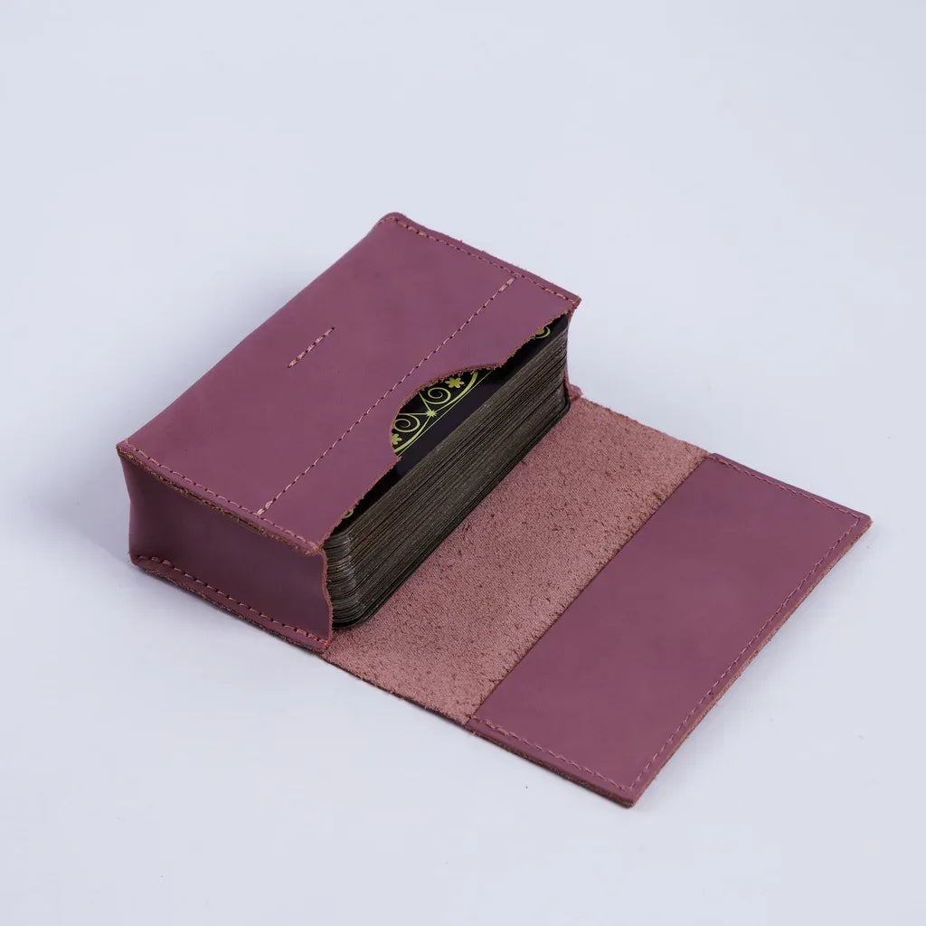 Horizontal tarot bag with magnetic clasp made from vintage leather - INCARNE® Global