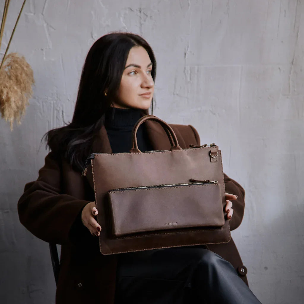 Maryland iPad Pro Sleeve with Handles - INCARNE® Global