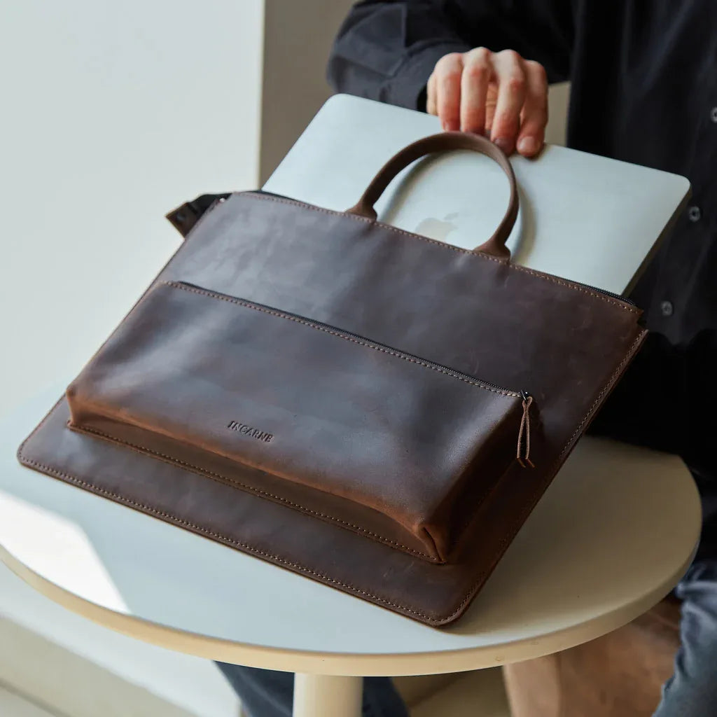 Maryland Laptop Sleeve with a Plastic Zipper - INCARNE® Global