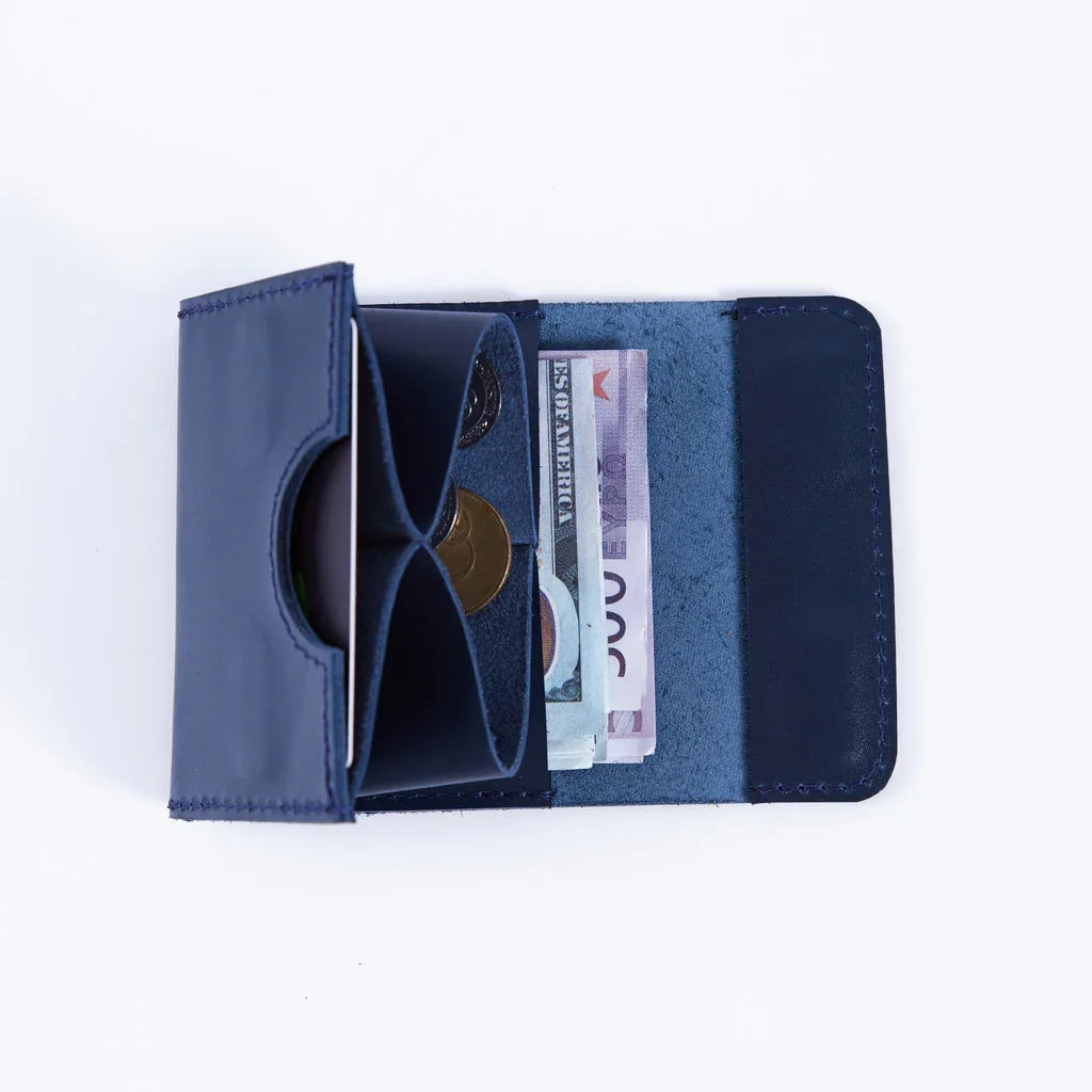 Lean compact wallet made of classic leather - INCARNE® Global