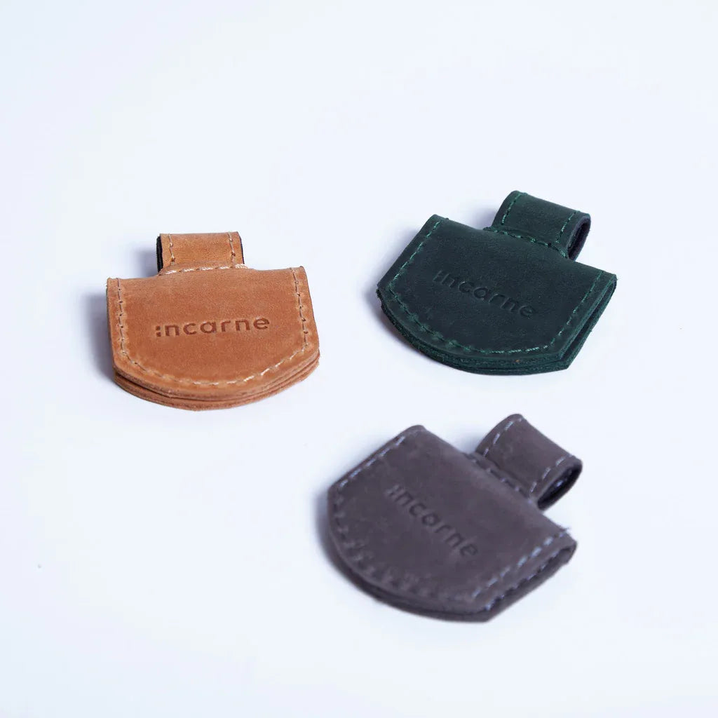 Magnetic bookmarks made from vintage leather (set of 3) - INCARNE® Global