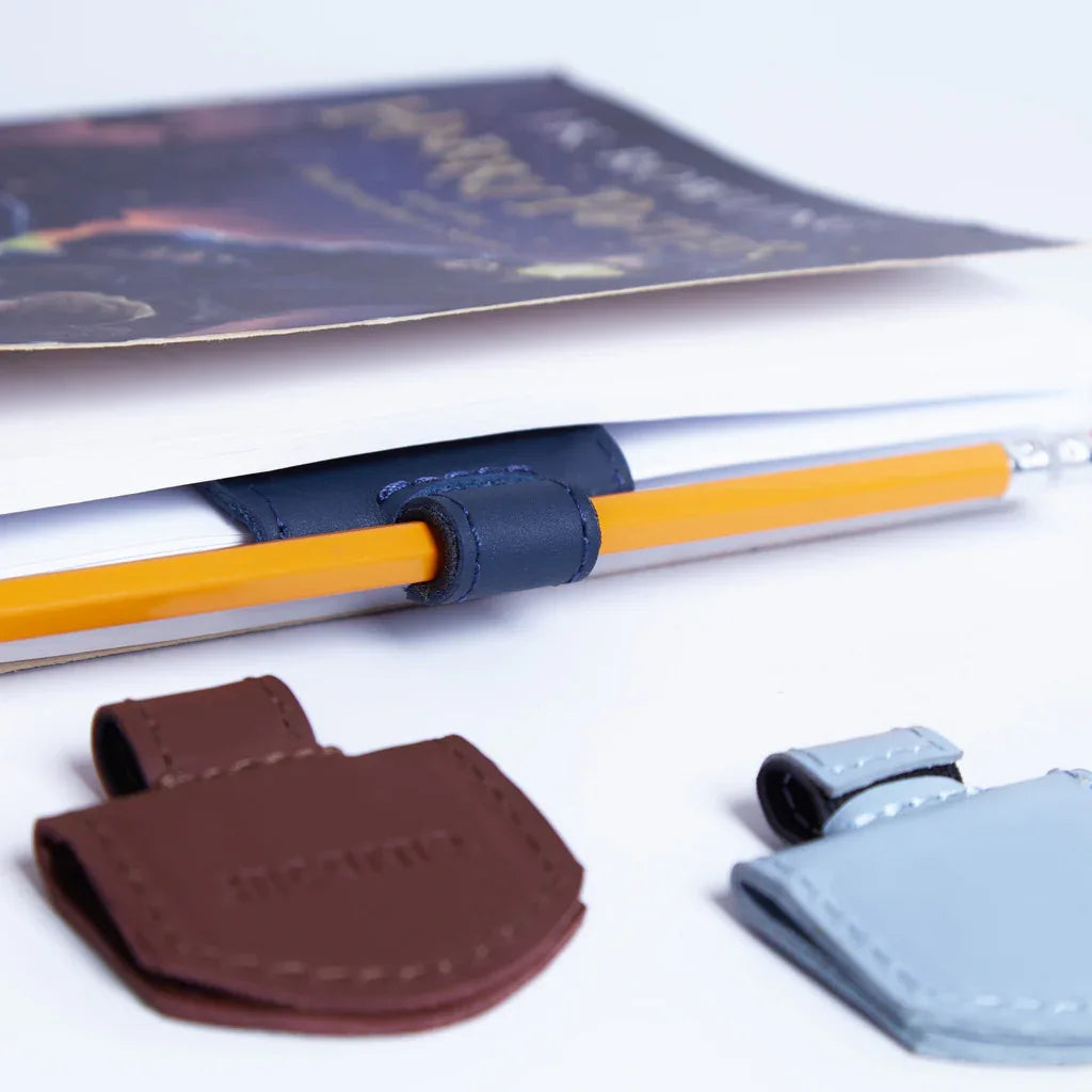 Magnetic bookmarks made from classic leather (set of 3) - INCARNE® Global