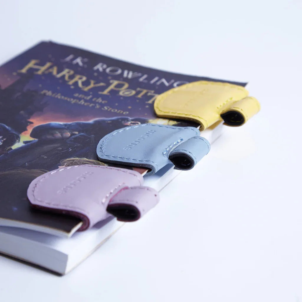 Magnetic bookmarks made from classic leather (set of 3) - INCARNE® Global