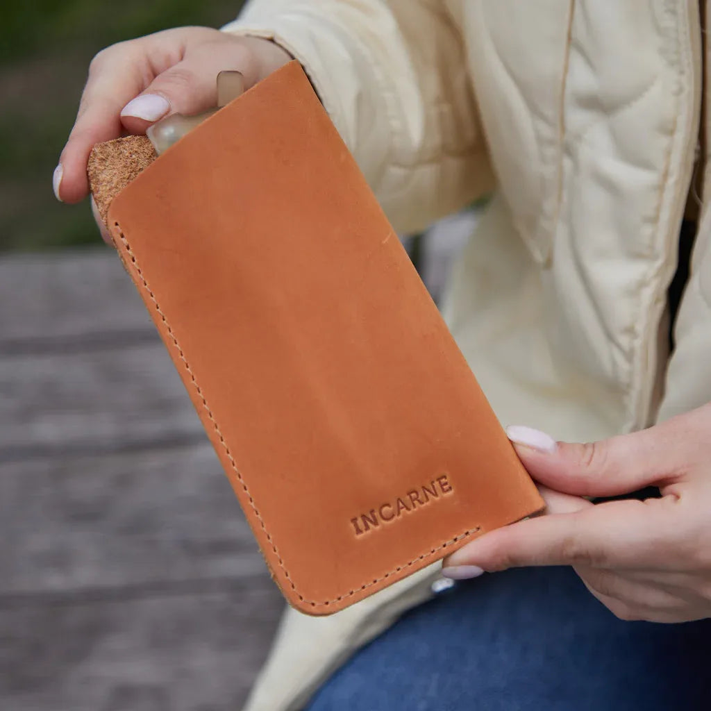 Catch Leather Eyeglass Case - INCARNEĀ® Global