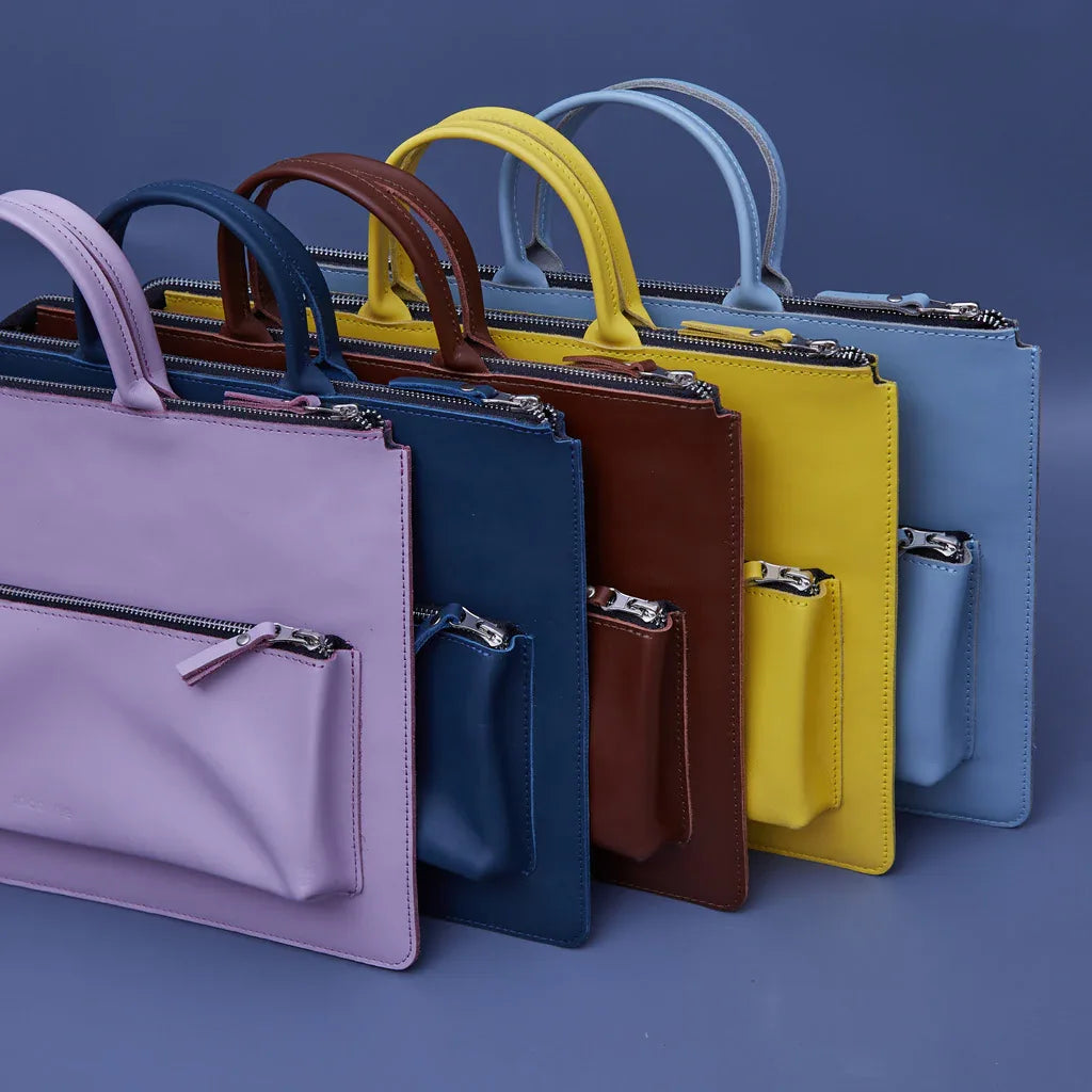 Maryland iPad Pro Sleeve with Handles in classic leather - INCARNE® Global