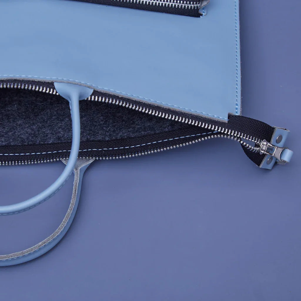 Maryland iPad Pro Sleeve with Handles in classic leather - INCARNE® Global