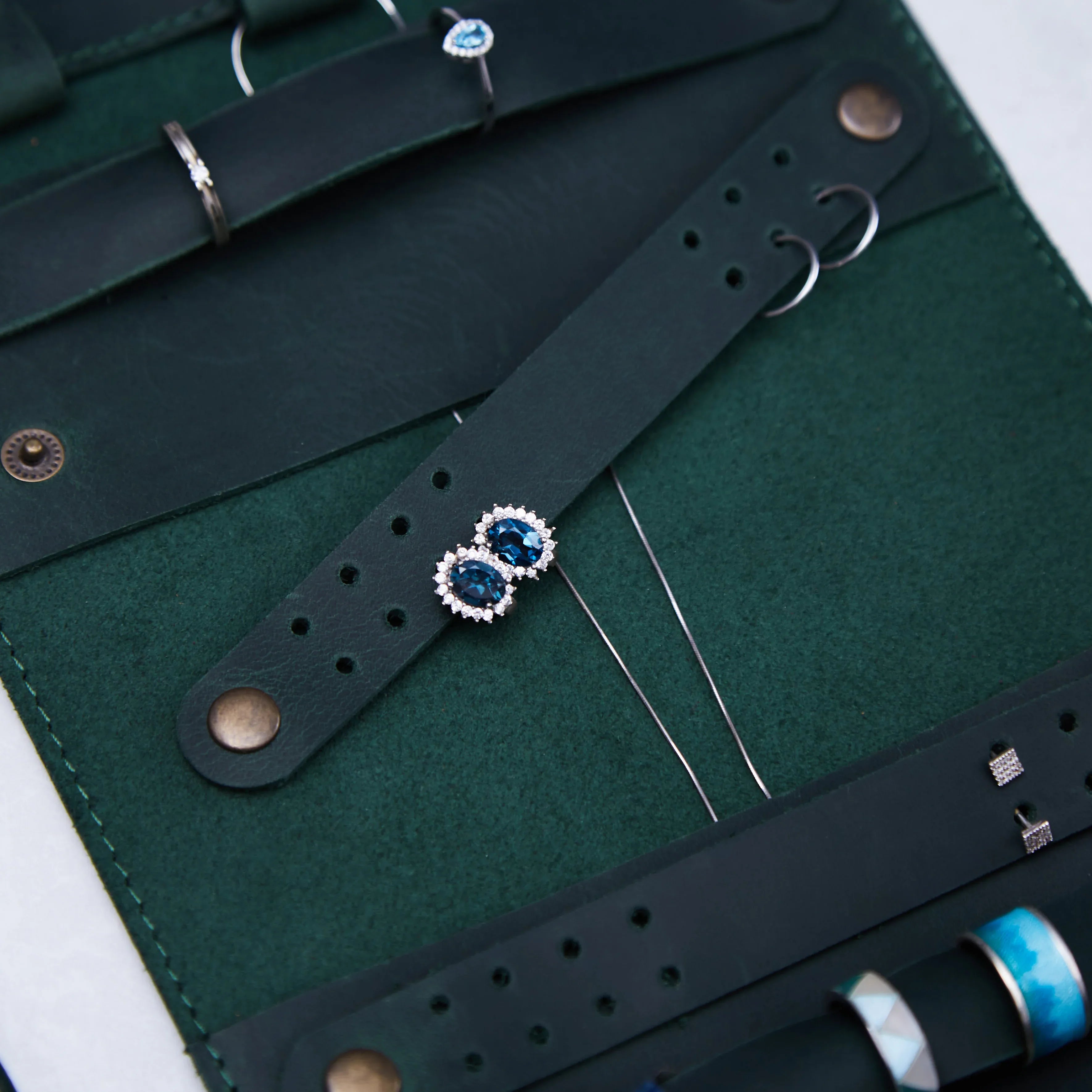 Beauty Weekend jewelry organizer - INCARNE® Ukraine