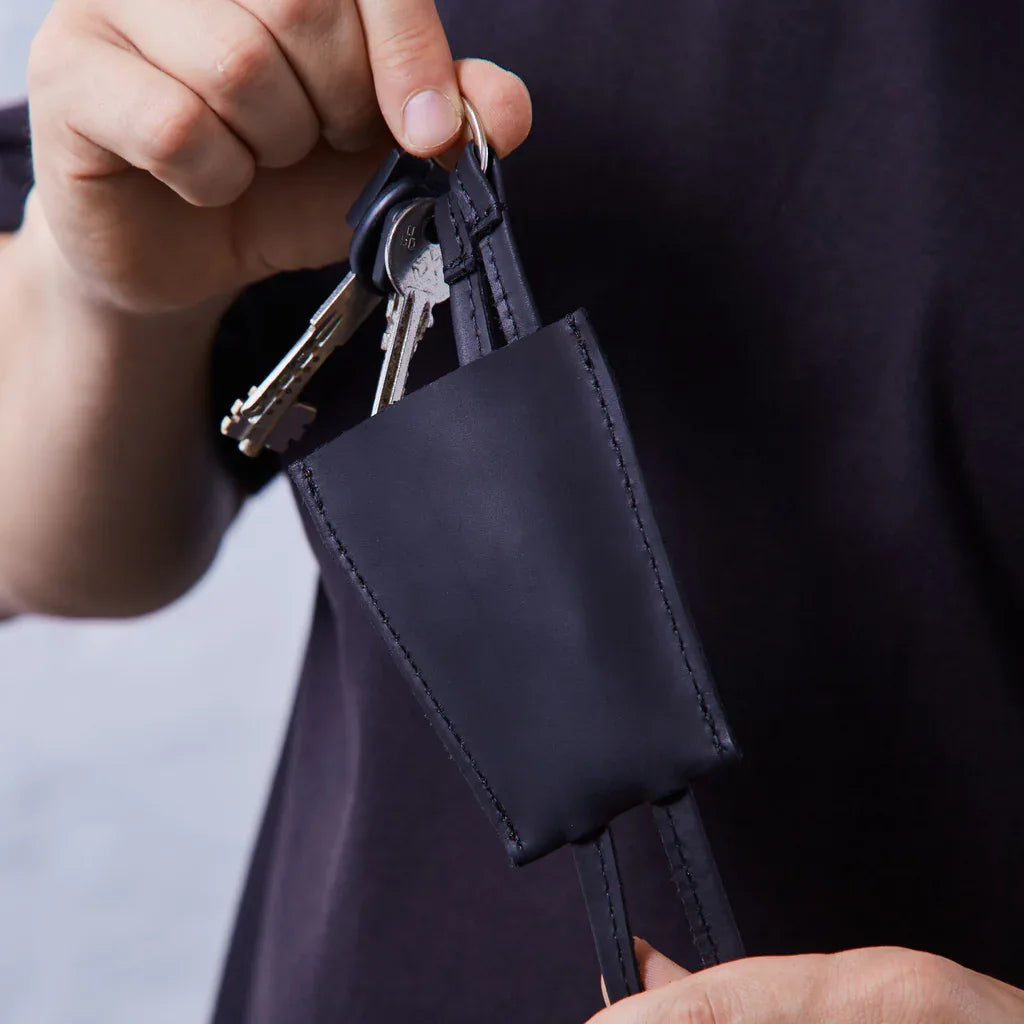 Home key holder made from genuine vintage leather - INCARNEĀ® Global