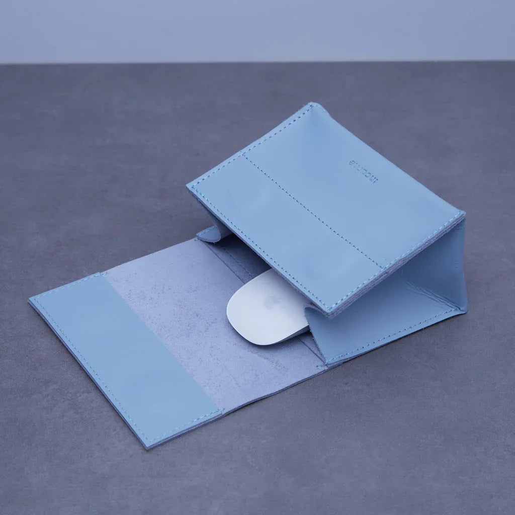 Wire Keeper Organizer for Cables, Mouse, Adapters in Classic Leather - INCARNE® Global