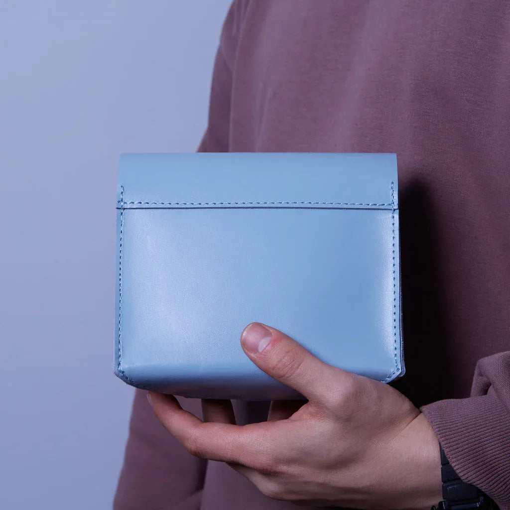 Wire Keeper Organizer for Cables, Mouse, Adapters in Classic Leather - INCARNE® Global