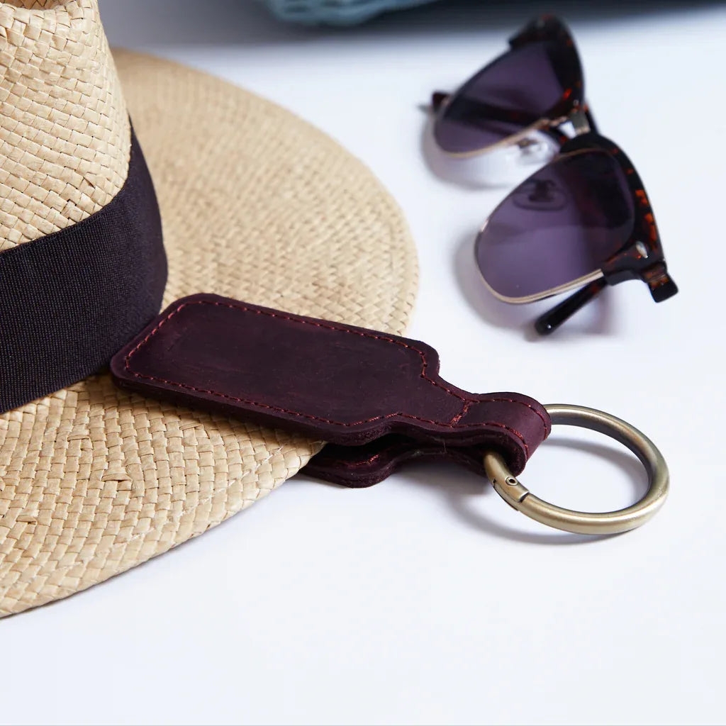 Hat Holder Made from Vintage Leather Wander Hat - INCARNE® Global