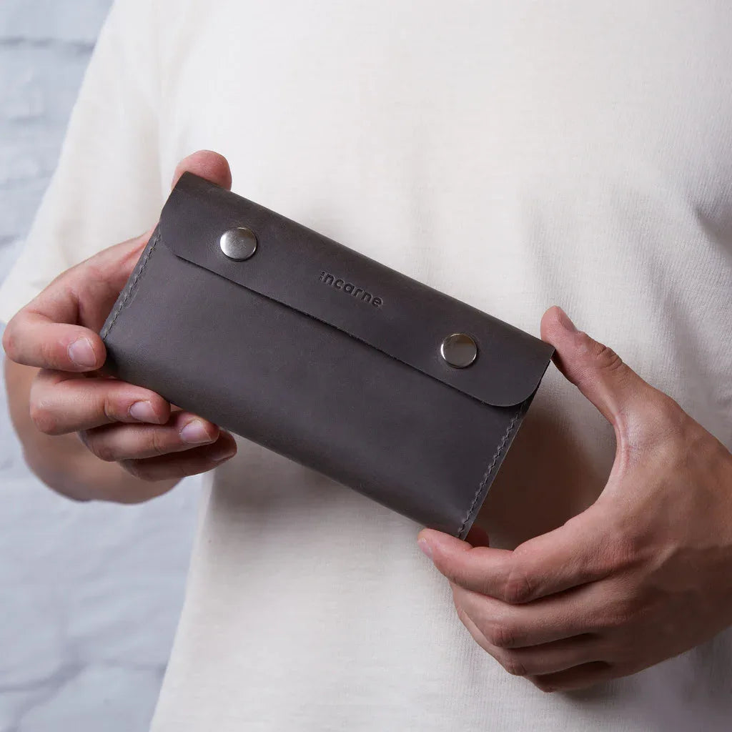 Tobacco organizer Roll Master made from vintage leather - INCARNE® Global