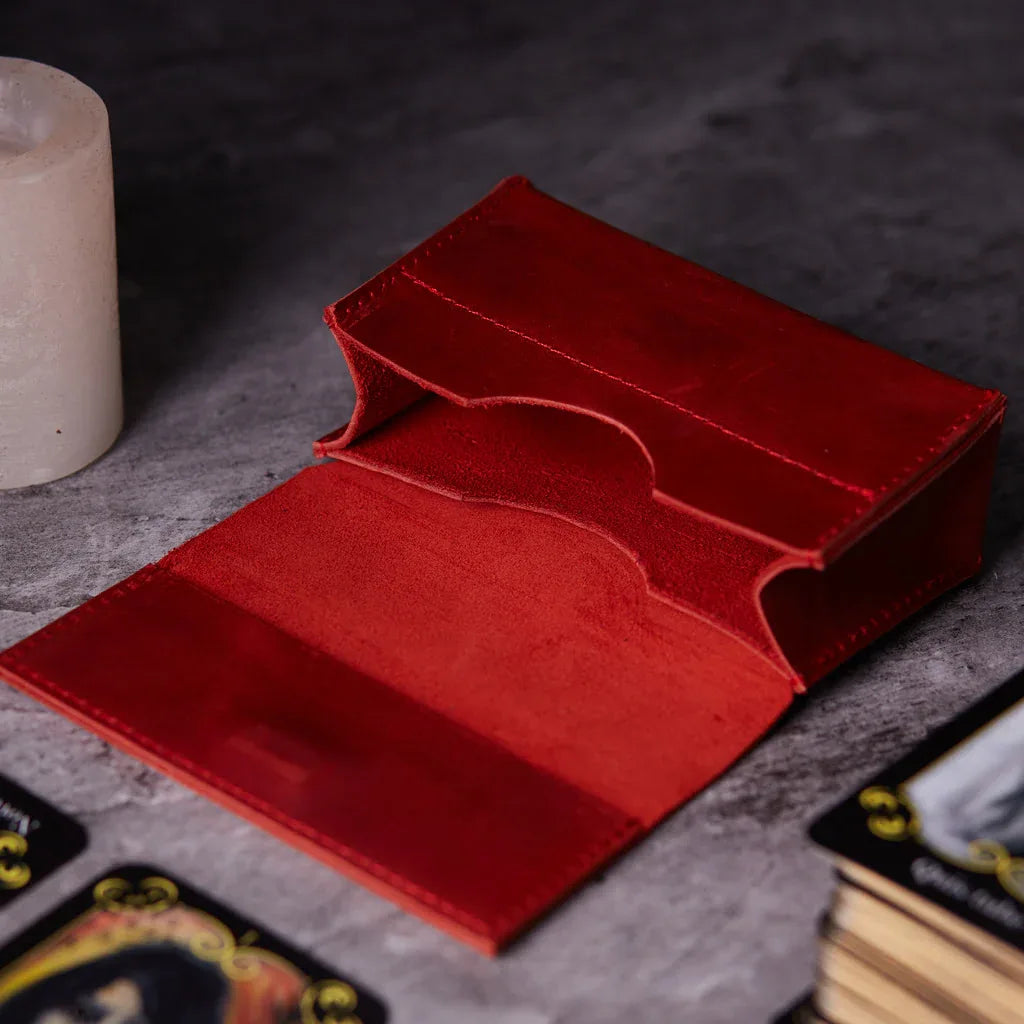 Horizontal tarot bag with magnetic clasp made from vintage leather - INCARNE® Global