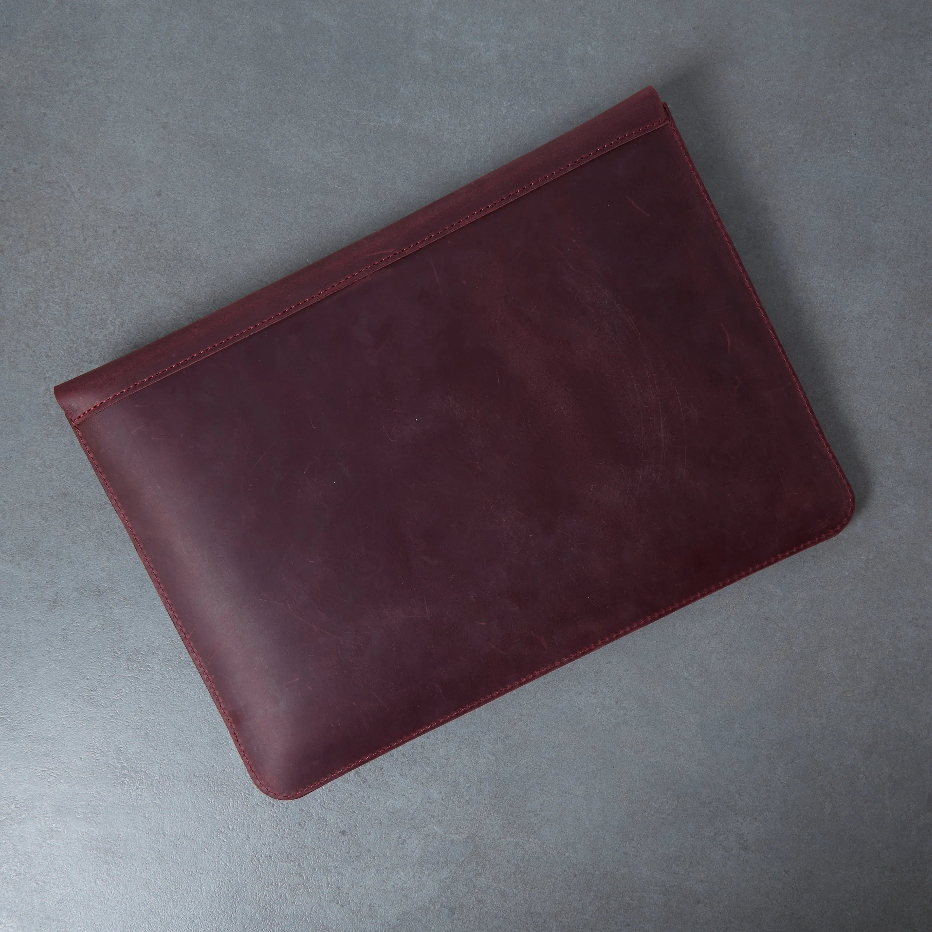 Message Laptop Sleeve, Burgundy (vintage) - INCARNE® Global