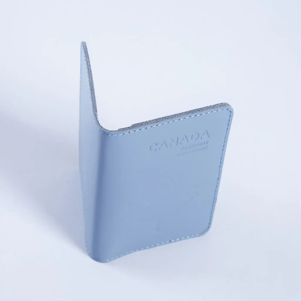 Passport Cover with the national symbol of Canada Made from Classic Leather - INCARNE® Global