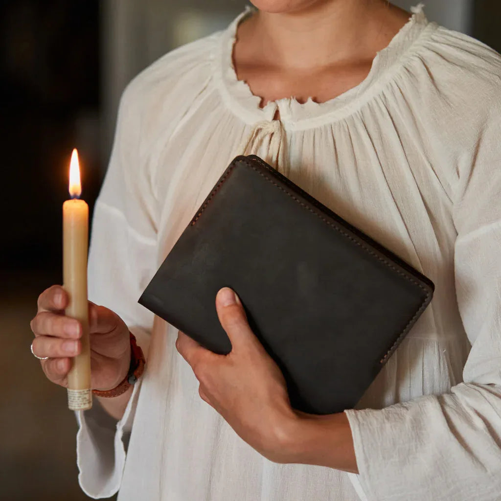 Leather Holly Bible Cover - INCARNE® Global