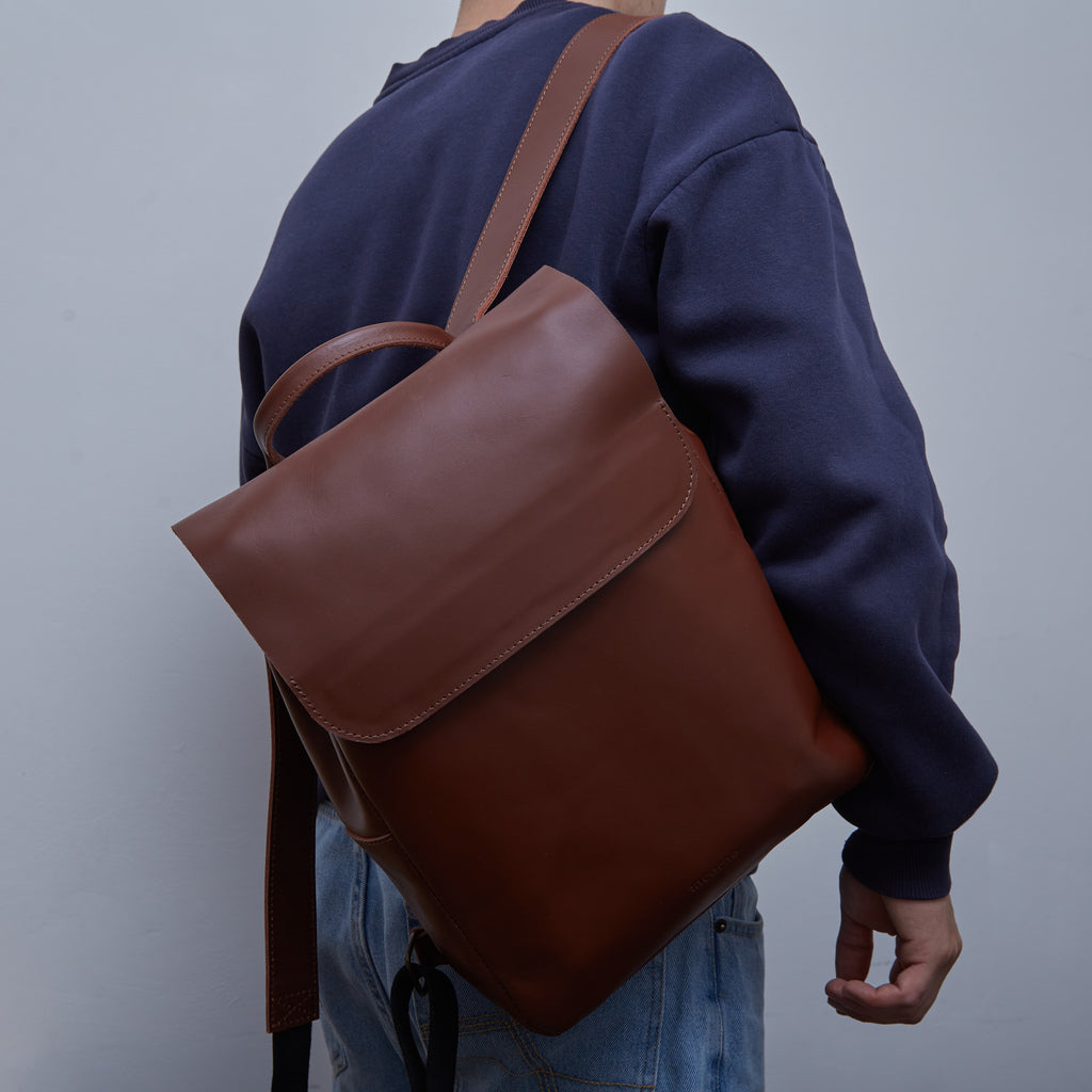 Unia Laptop Backpack in classic leather