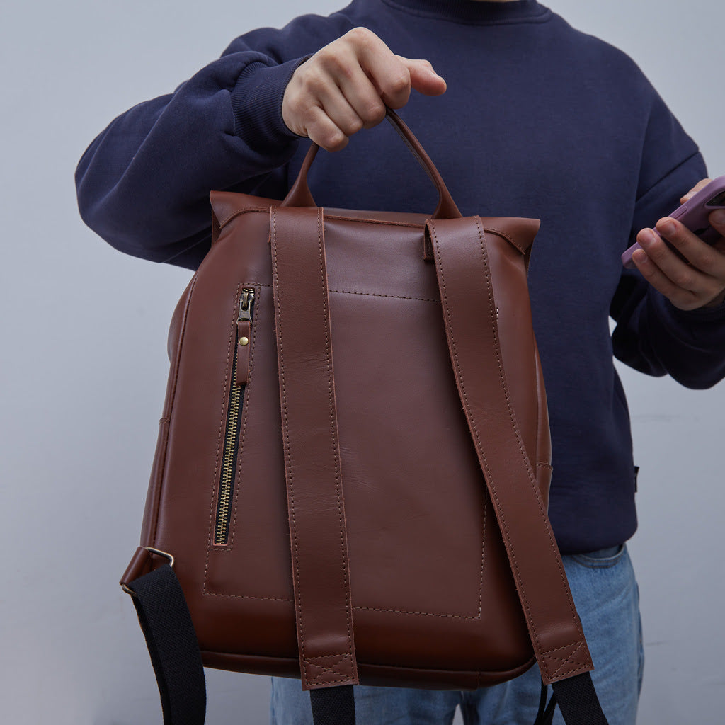 Unia Laptop Backpack in classic leather