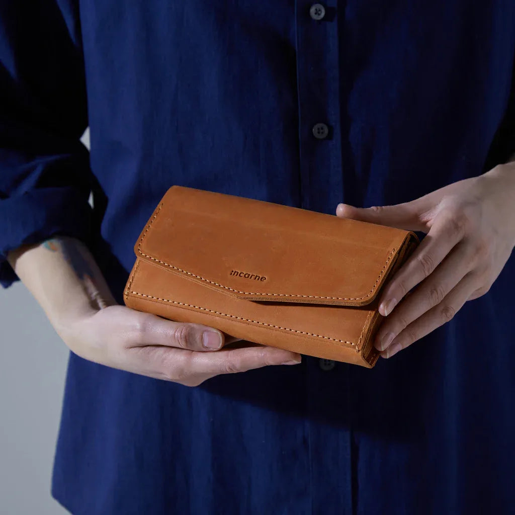 Simple Capacious Leather Wallet - INCARNE® Global